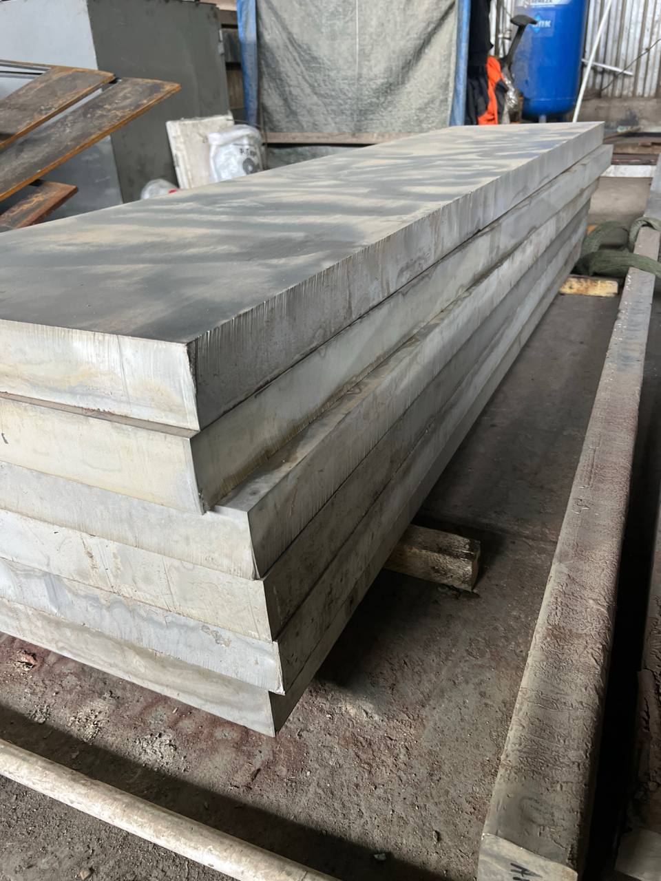 Резка гидроабразивом алюминиевой плиты АМг 